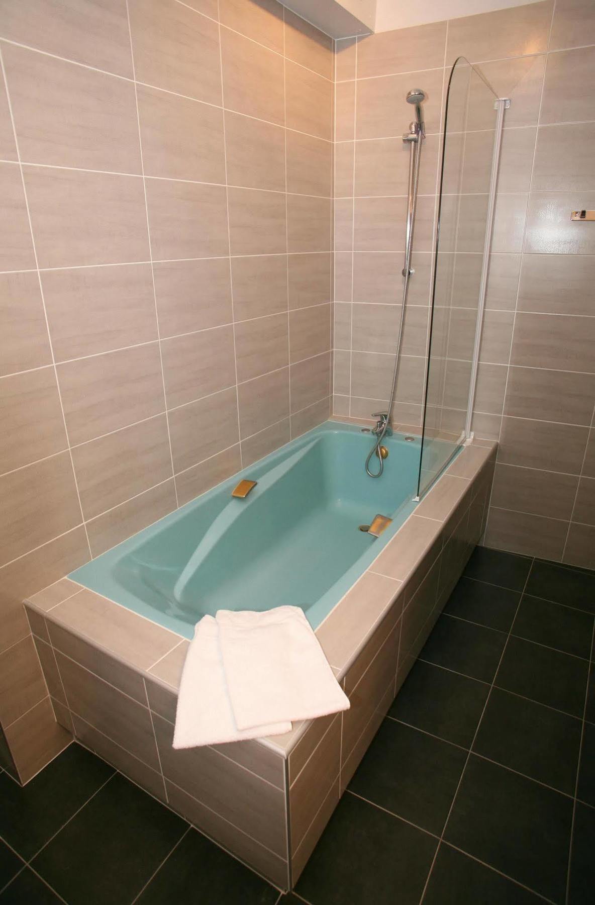 Du Louvre Hotel
